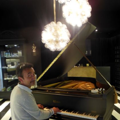 Raf Pianist